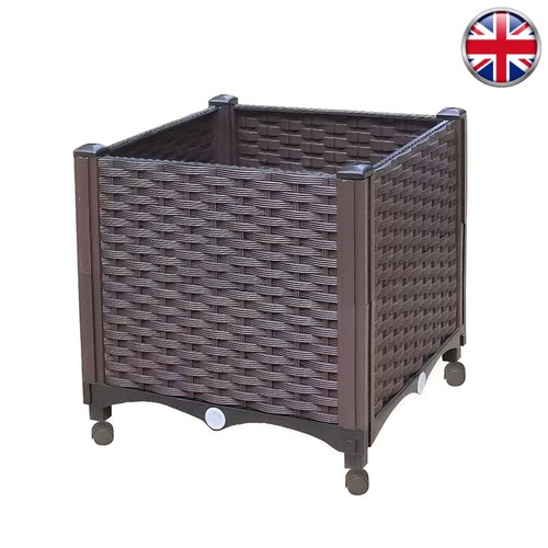 Planter box with drainage plug - with,